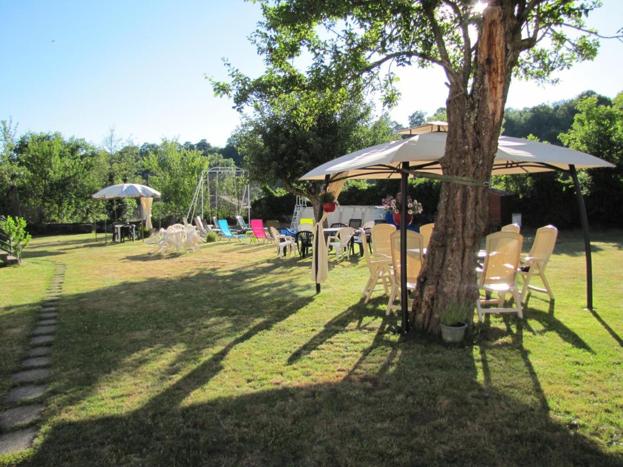 Leclosdipontine L'Ecole Des Demoiselles Pontgibaud Εξωτερικό φωτογραφία